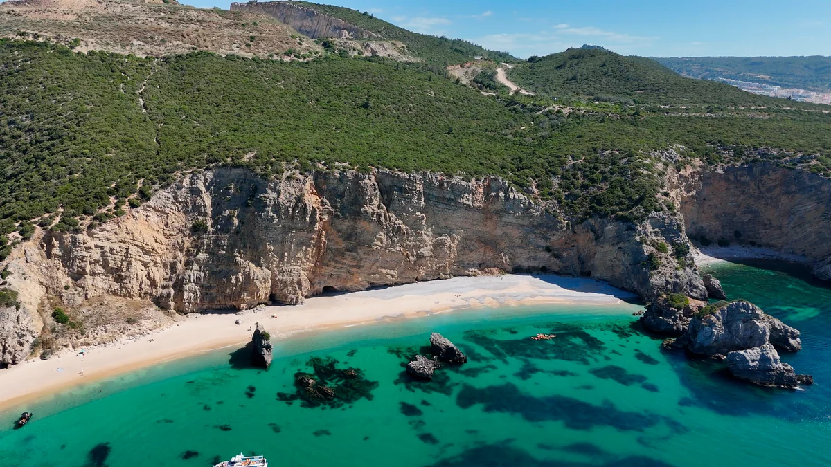 Ribeira do Cavalo Beach